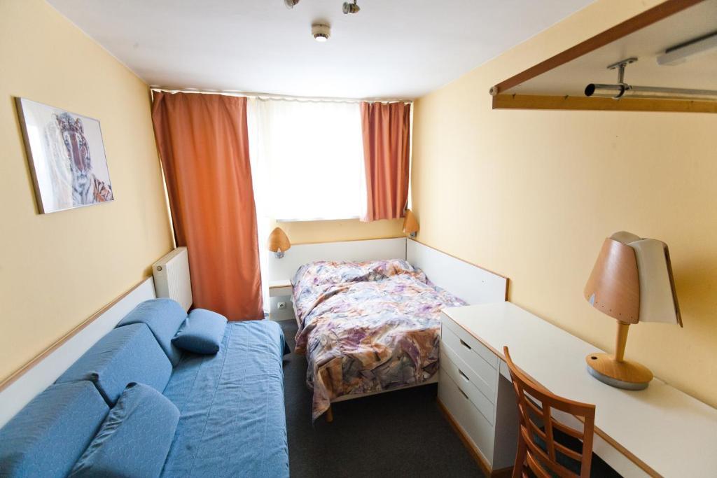 Hostel Malinowski City Gliwice Rum bild