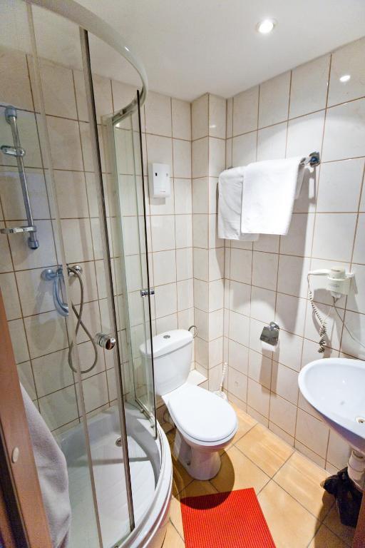Hostel Malinowski City Gliwice Rum bild