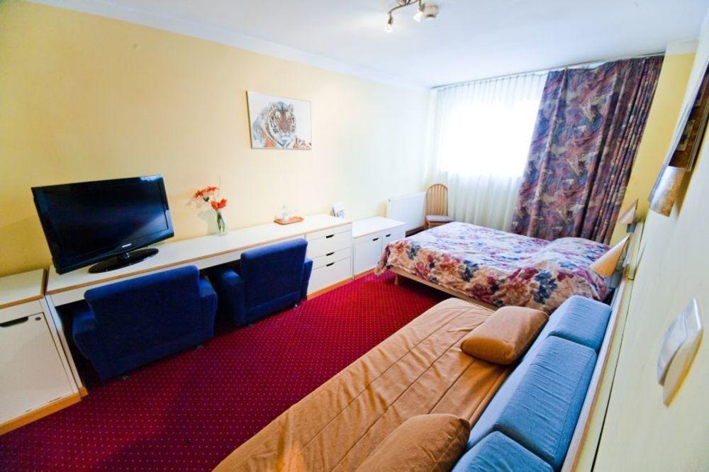 Hostel Malinowski City Gliwice Exteriör bild